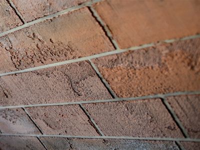 грубый кирпич